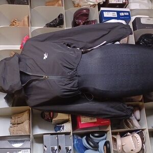 New Dasy black crop jacket Windbreaker size XS